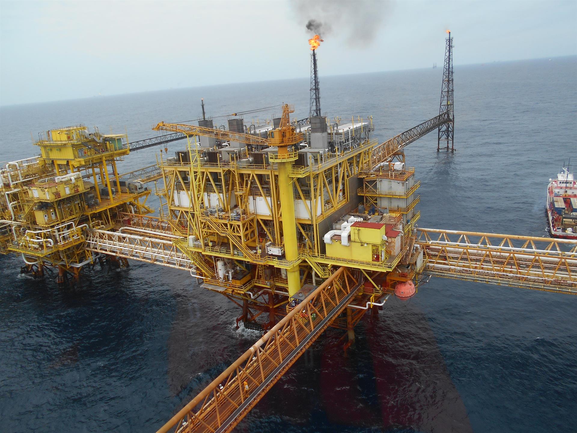 Pemex reporta una fuga con fuego en gasoducto submarino del sureste de México - Noticias de hoy en República Dominicana | De Último Minuto