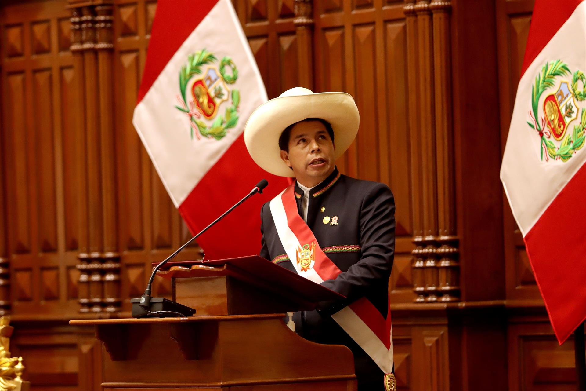 Perú abre un nuevo ciclo histórico con la asunción de Pedro Castillo - Noticias de hoy en República Dominicana | De Último Minuto