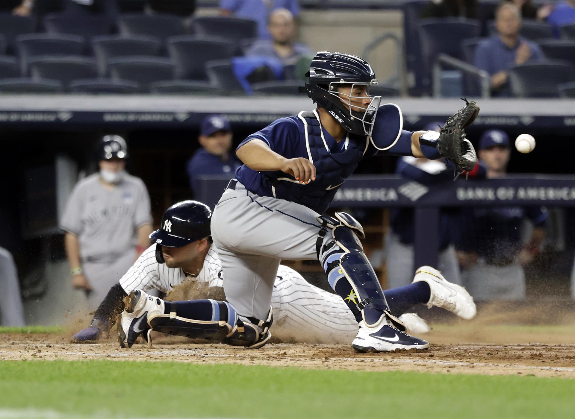 Odor y Stanton jonronean y los Yanquis recuperan la forma ganadora - Noticias de hoy en República Dominicana | De Último Minuto