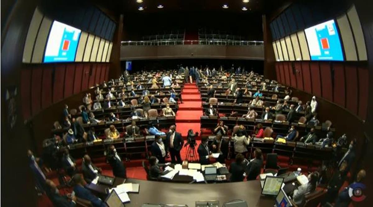 Aprueban proyecto de Ley que prohíbe pago reinscripción a colegios - Noticias de hoy en República Dominicana | De Último Minuto