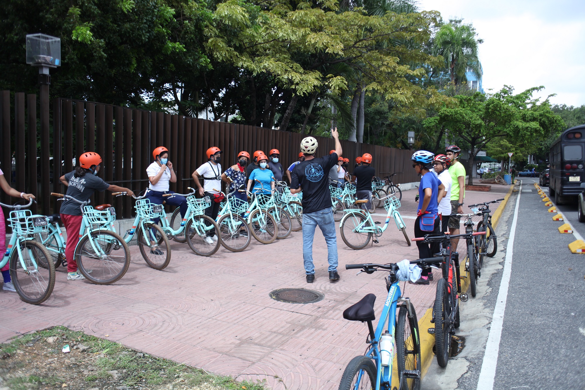 Domino’s Republica Dominicana celebra el Día Mundial de la bicicleta - Noticias de hoy en República Dominicana | De Último Minuto