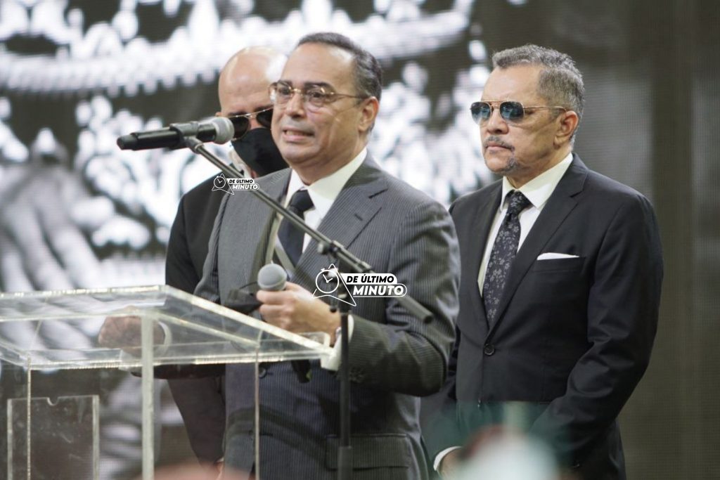 ¡Galería de fotos! Último adiós al legendario merenguero Johnny Ventura - Noticias de hoy en República Dominicana | De Último Minuto