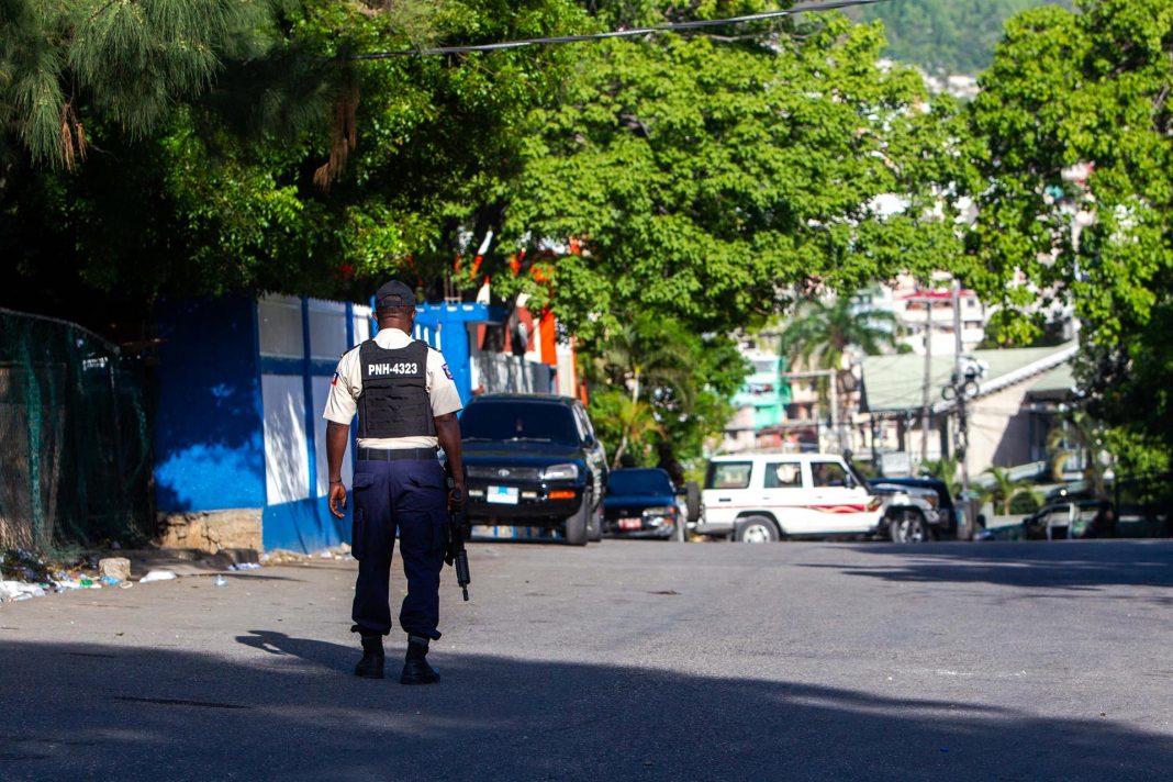 Policía de Haití