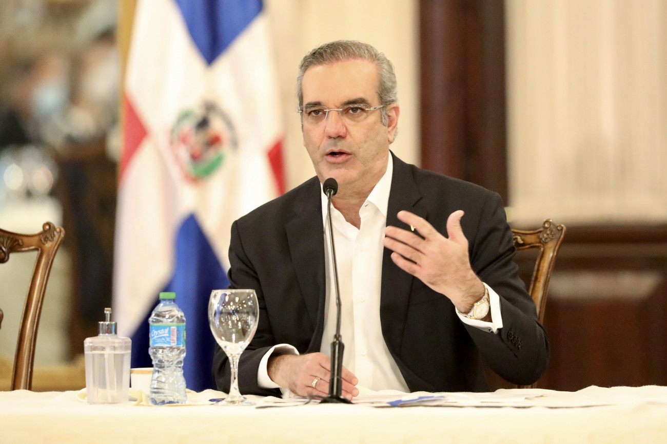 Luis Abinader desea "éxitos" a presidente electo de Perú, Pedro Castillo - Noticias de hoy en República Dominicana | De Último Minuto