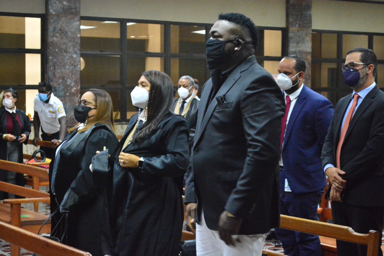Tribunal ordena a la Fiscalía del Distrito reabrir el caso contra David Ortiz - Noticias de hoy en República Dominicana | De Último Minuto