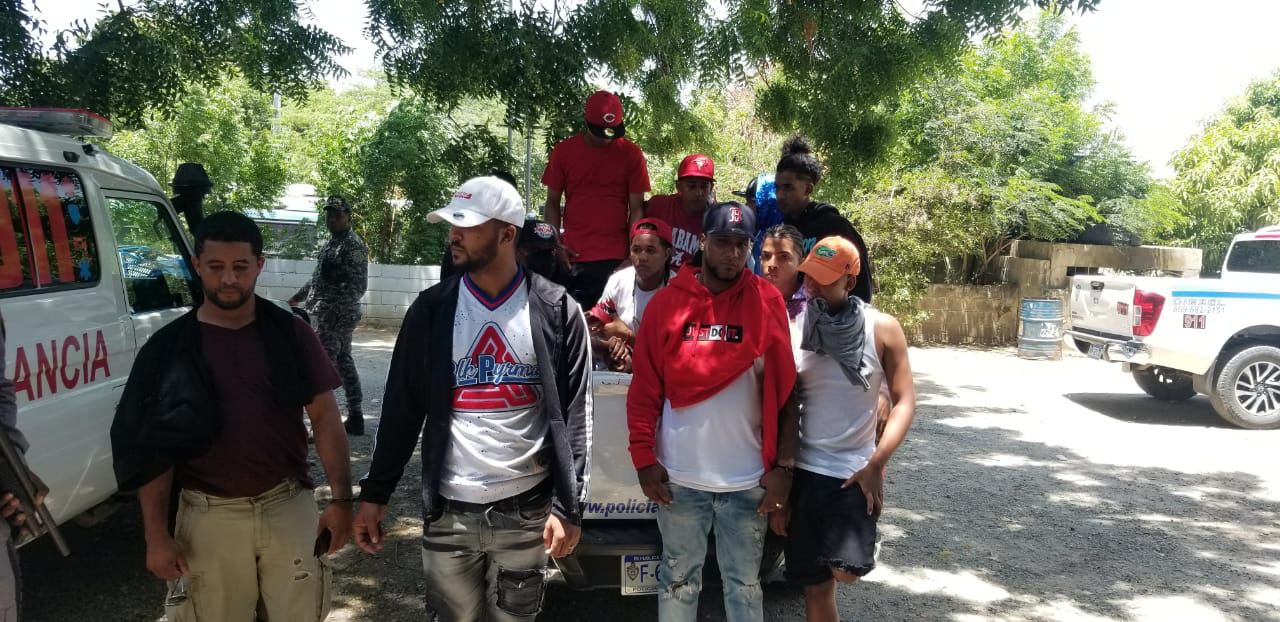 Trece personas fueron detenidas durante carreras clandestinas en Valverde - Noticias de hoy en República Dominicana | De Último Minuto