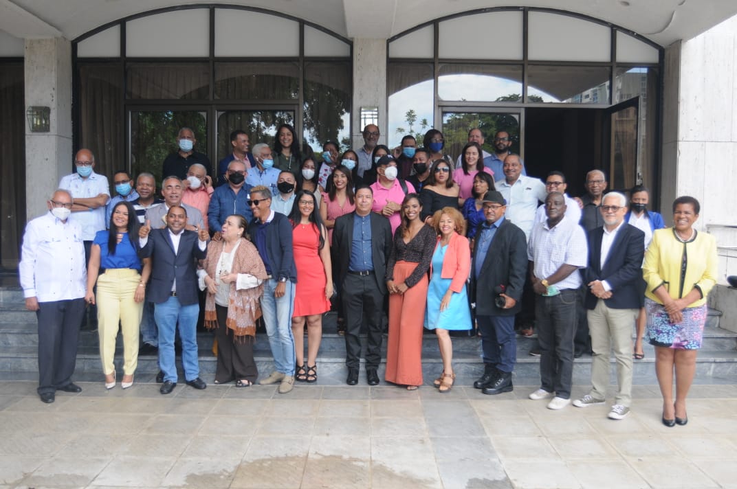 Constituyen la Academia Dominicana de Periodistas de Arte y Espectáculos - Noticias de hoy en República Dominicana | De Último Minuto