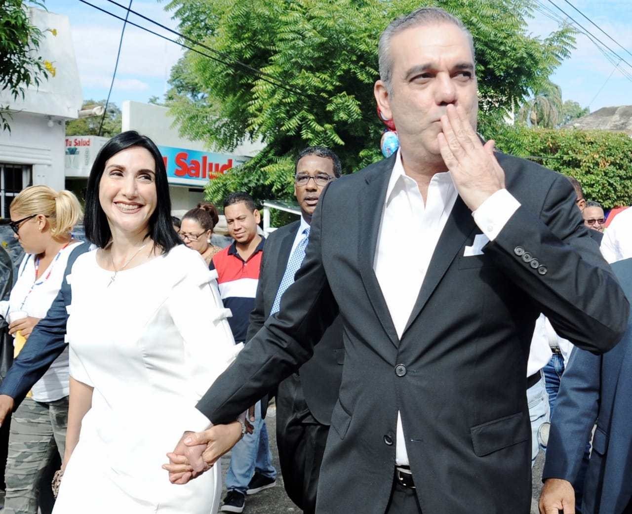 Raquel a Abinader por su cumpleaños: “Te amo mi Luis, gracias por hacer nuestras vidas cada día más interesante” - Noticias de hoy en República Dominicana | De Último Minuto