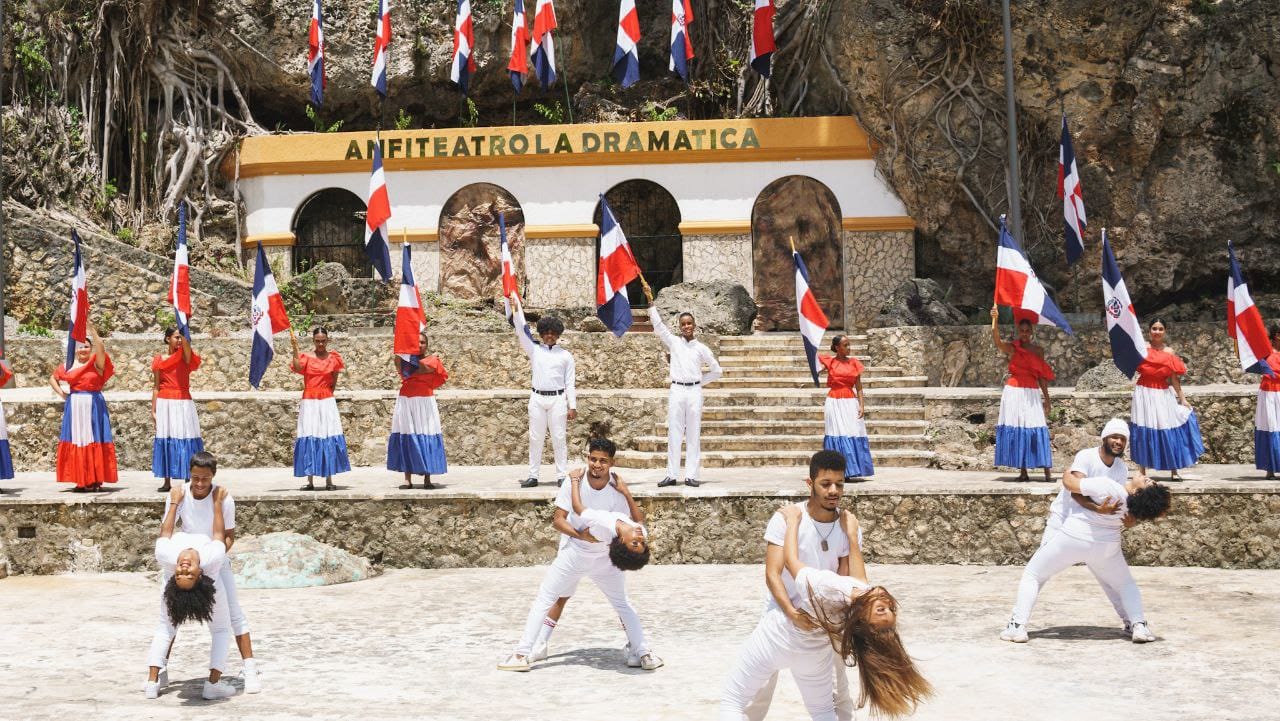 Ayuntamiento Santo Domingo Este reinaugura anfiteatro plaza Juan Pablo Duarte - Noticias de hoy en República Dominicana | De Último Minuto