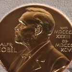 El fondo que sustenta premios Nobel vende sus acciones en el sector petrolero - Noticias de hoy en República Dominicana | De Último Minuto