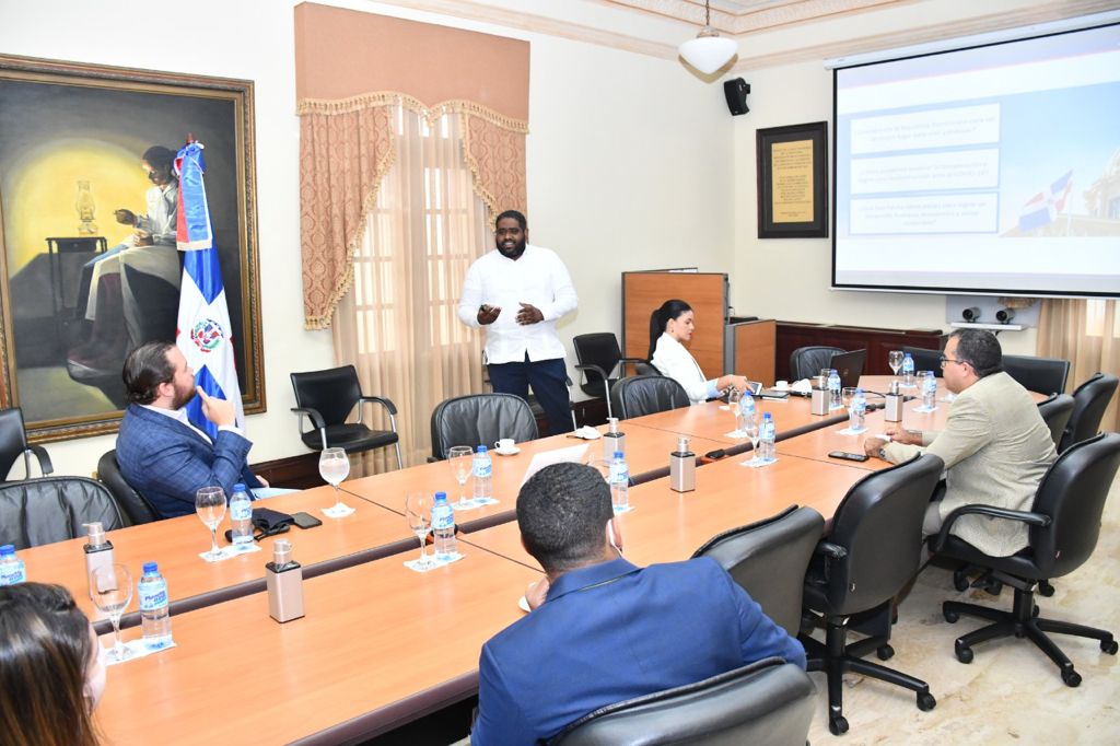 Ministerio de la Presidencia y diputado Orlando Jorge promoverán legislaciones para la Agenda Digital 2030 - Noticias de hoy en República Dominicana | De Último Minuto