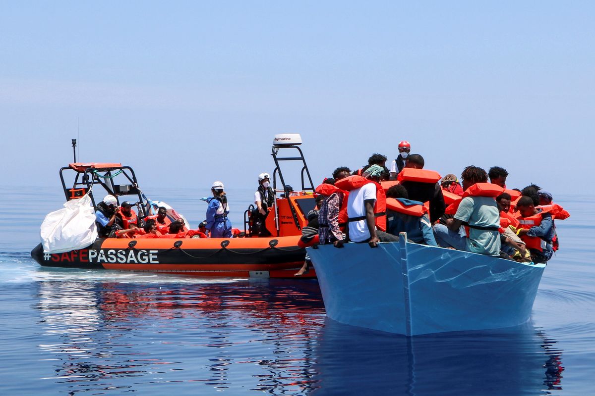 Muertas 43 personas al naufragar un barca en costa de Túnez - Noticias de hoy en República Dominicana | De Último Minuto