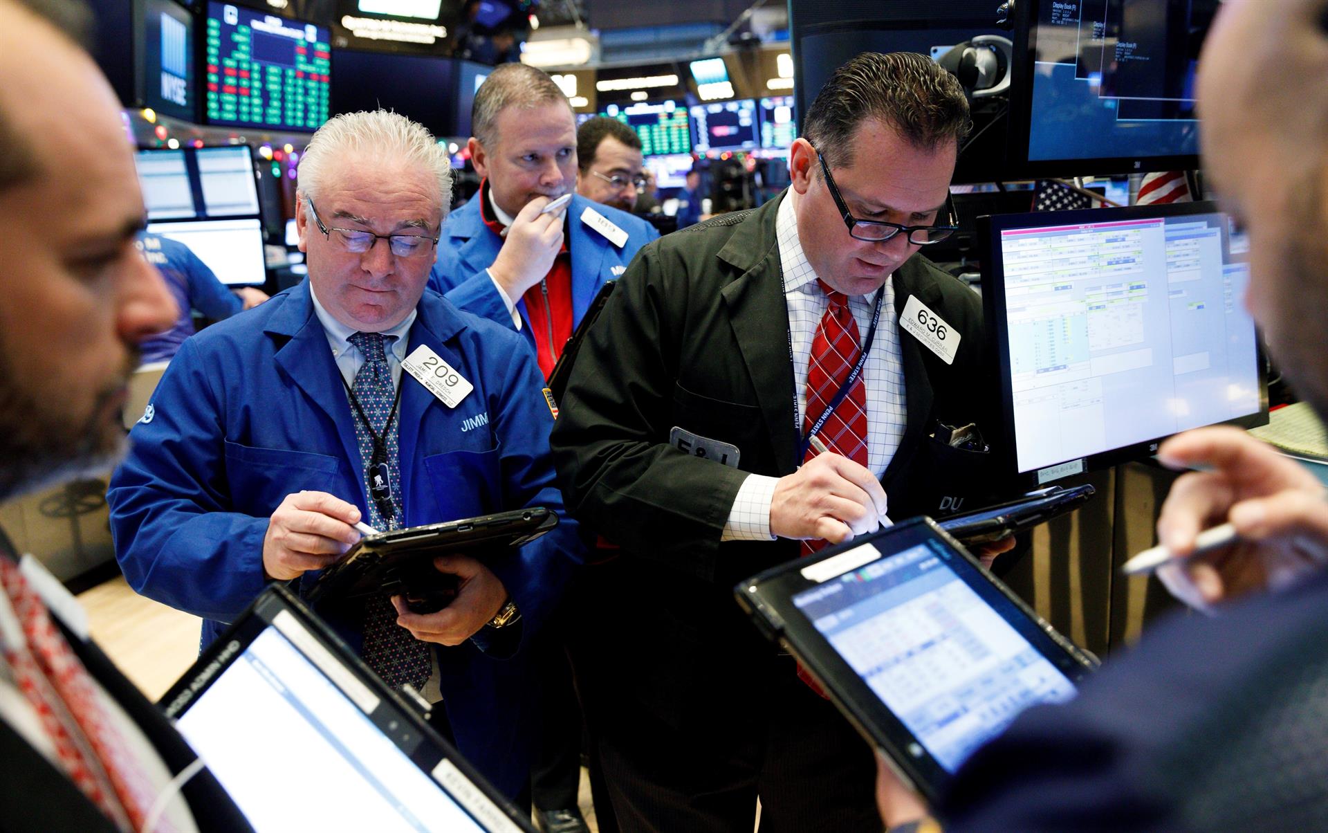 Wall Street cierra en rojo y el Dow Jones desciende un 0,86 % - Noticias de hoy en República Dominicana | De Último Minuto