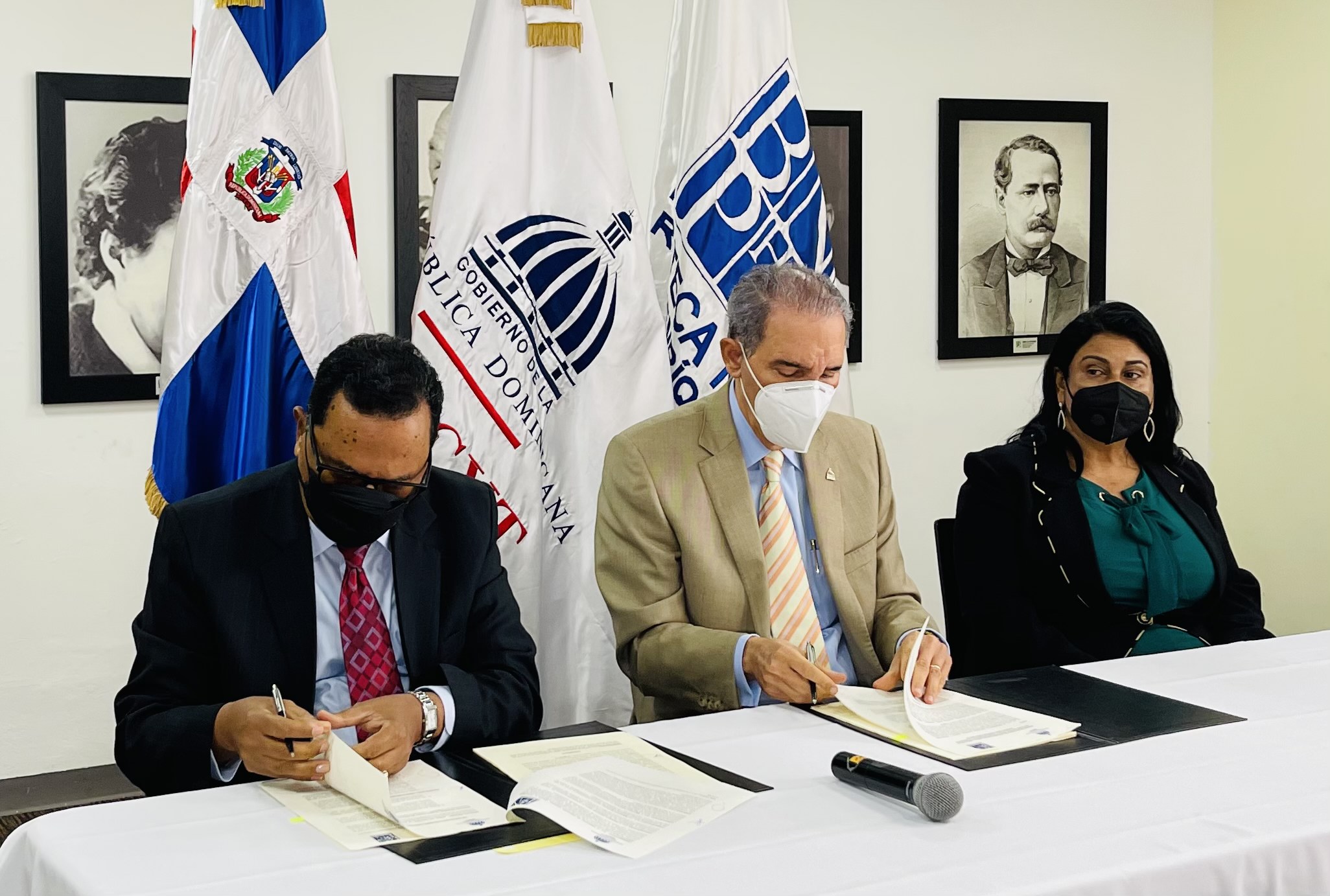 MESCYT y Biblioteca Nacional firman acuerdo para incentivar la lectura - Noticias de hoy en República Dominicana | De Último Minuto