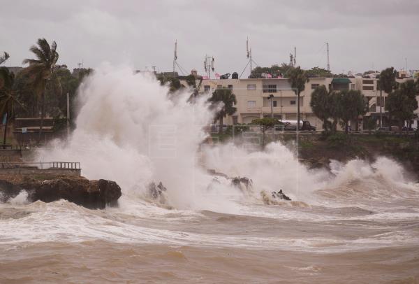 Oriente cubano pasa a "fase de alerta" ante avance de tormenta tropical Elsa - Noticias de hoy en República Dominicana | De Último Minuto