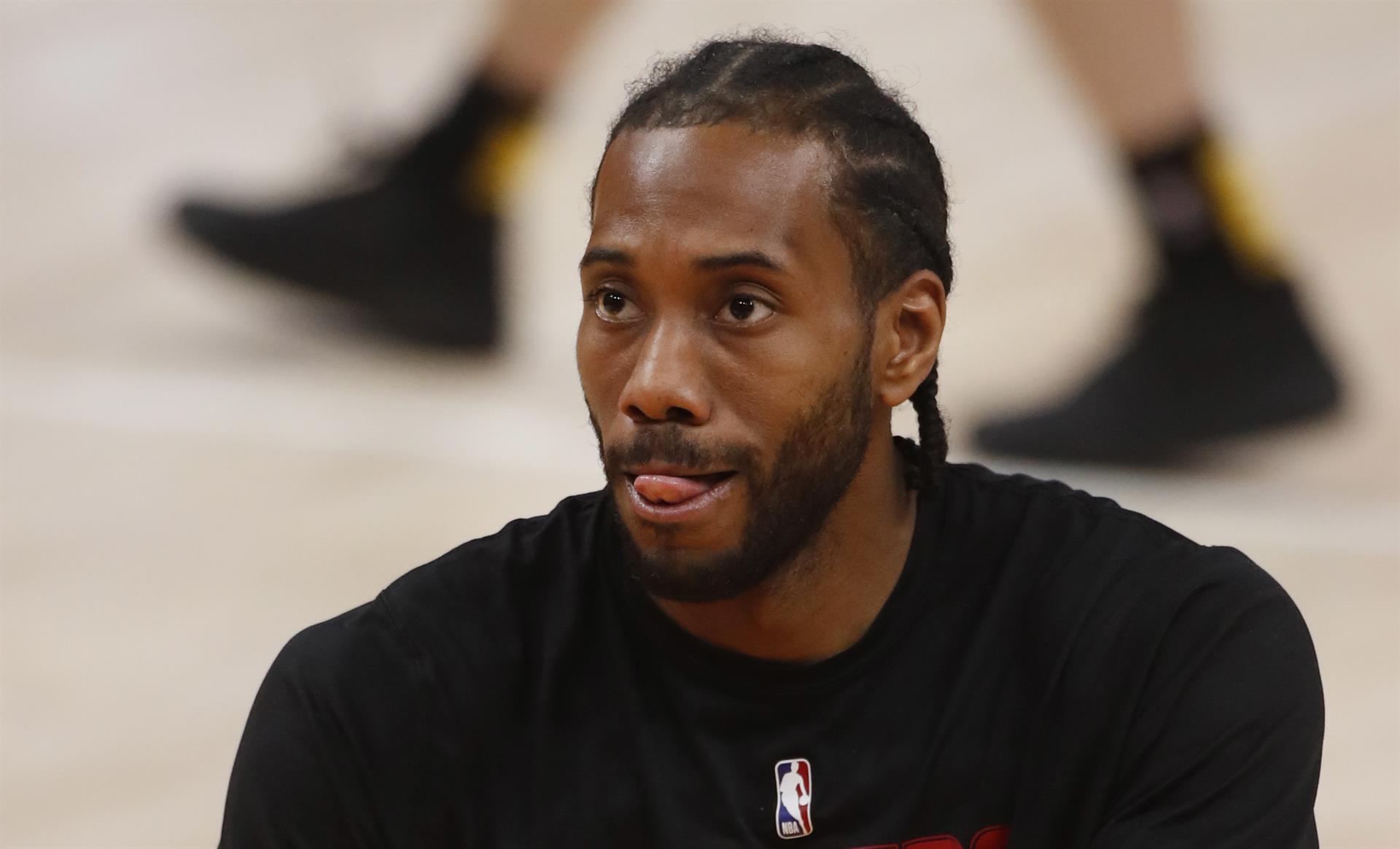 Leonard renueva con Clippers por cuatro años y 176,3 millones de dólares - Noticias de hoy en República Dominicana | De Último Minuto