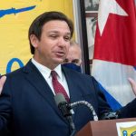 Juez falla a favor de demanda contra el gobernador de Florida sobre mascarillas - Noticias de hoy en República Dominicana | De Último Minuto