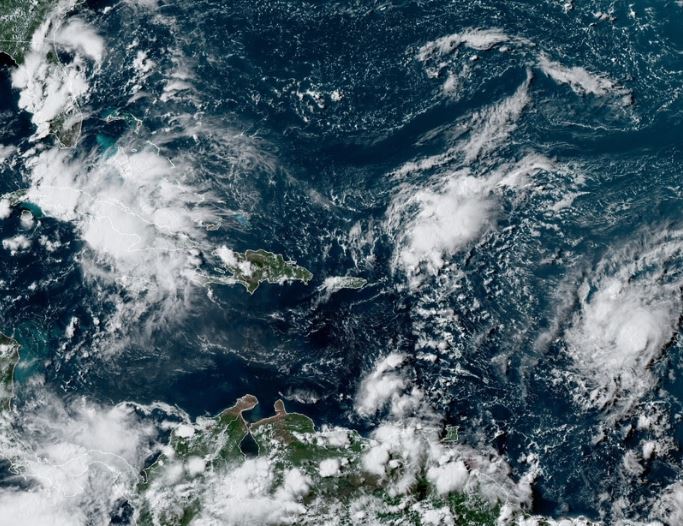Potencial ciclón 7 baja intensidad y se convierte en depresión tropical