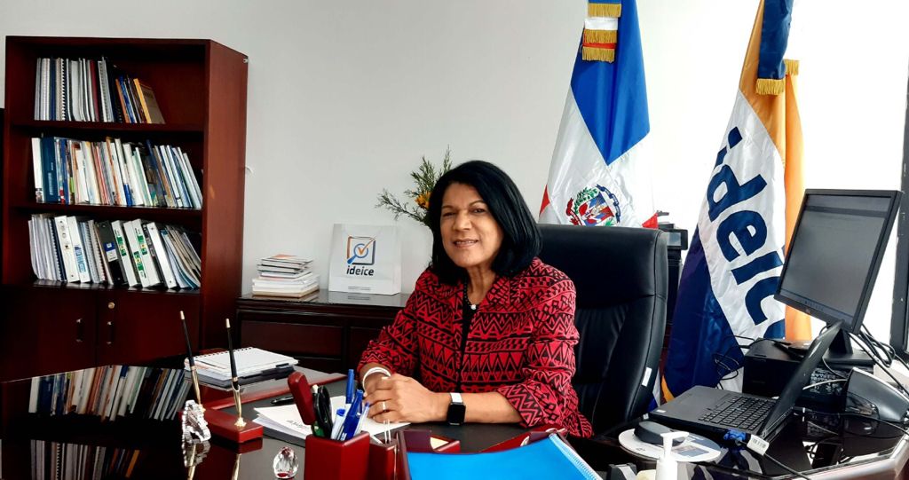 Designan a Carmen Caraballo como directora ejecutiva del IDEICE