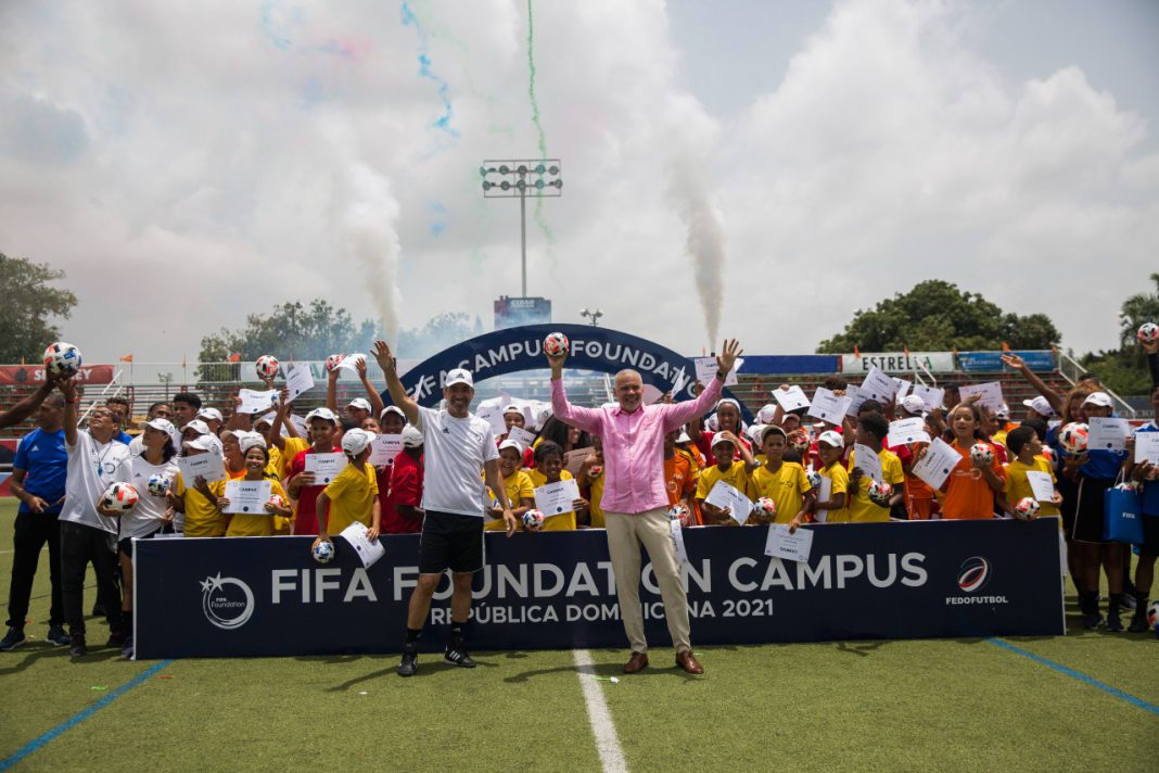 Fundación FIFA celebra el éxito del Programa Campus en RD