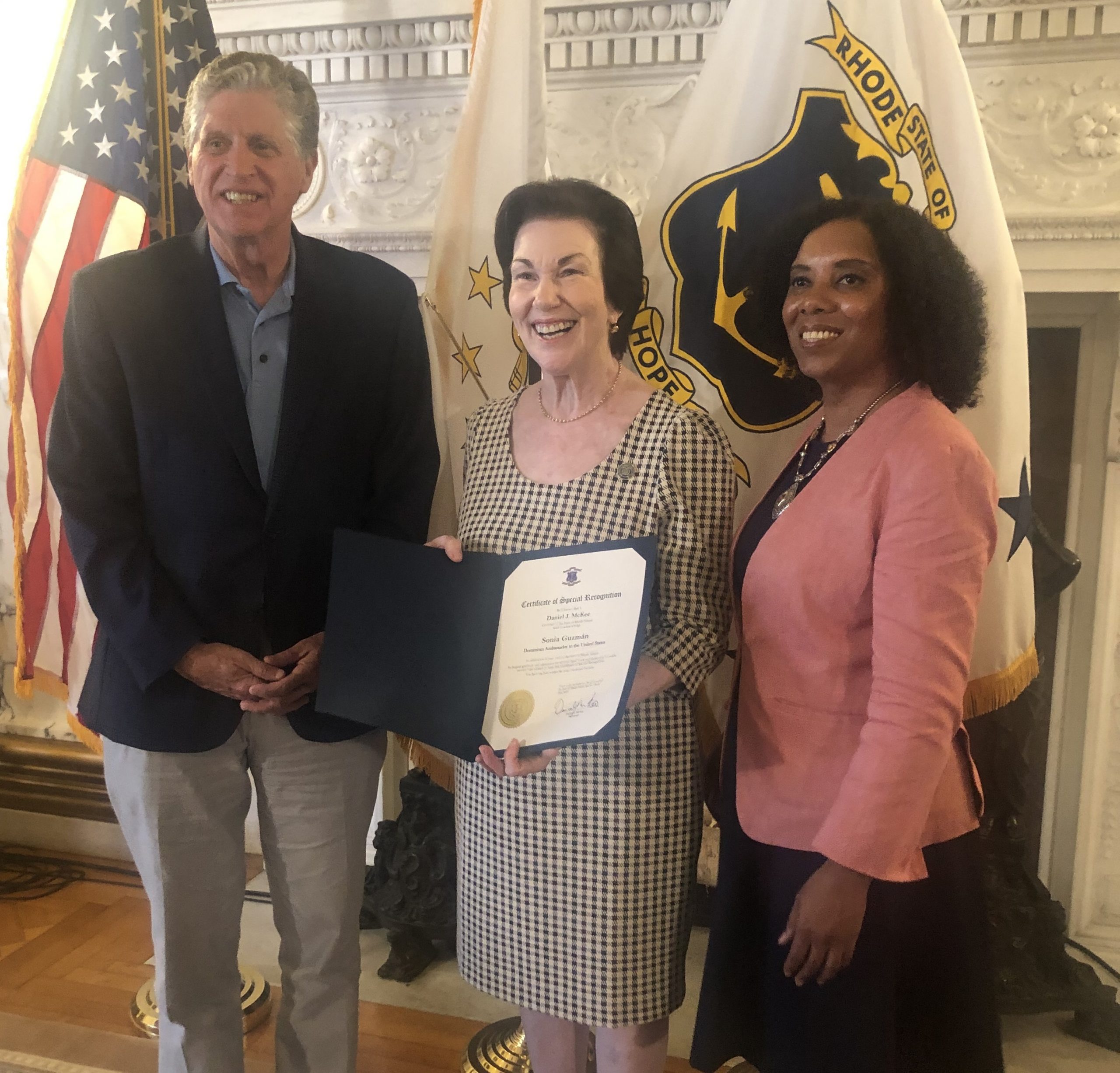 Embajadora dominicana en EEUU recibe llave de la ciudad de Lawrence - Noticias de hoy en República Dominicana | De Último Minuto