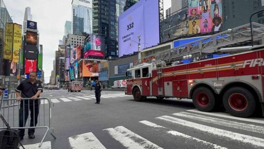 Evacuan parte de Times Square en Nueva York por posible objeto explosivo