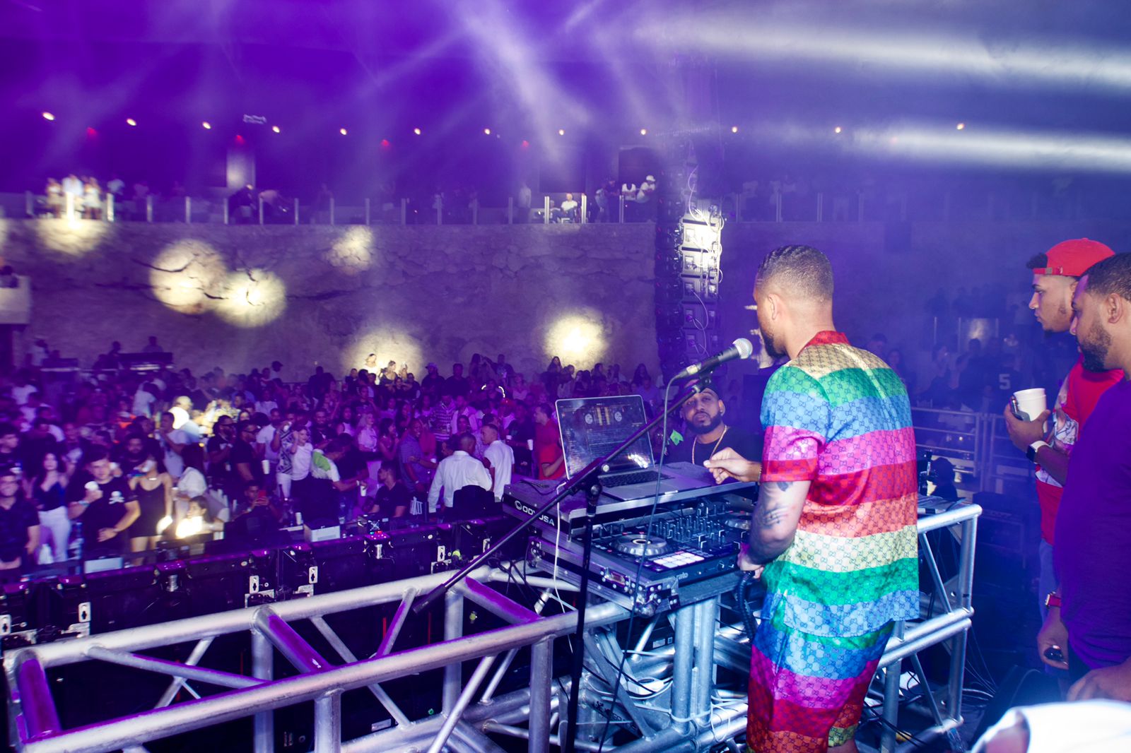DJ Adoni inicia gira de presentaciones en RD con un fin de semana “sold out” - Noticias de hoy en República Dominicana | De Último Minuto