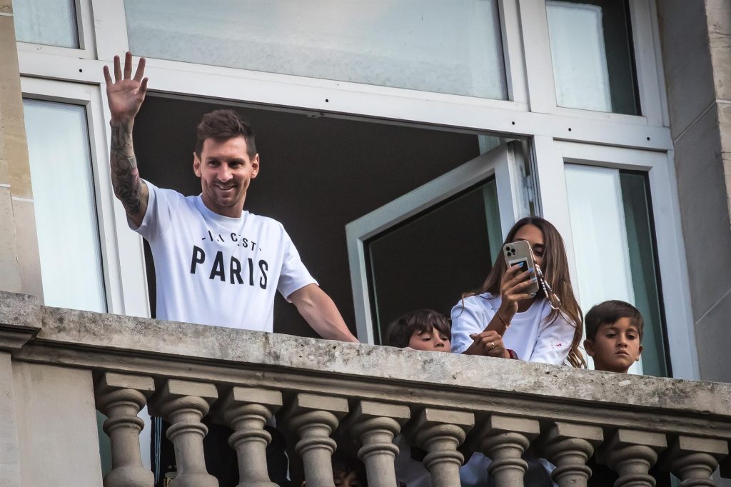 El PSG despliega su alfombra roja para Messi - Noticias de hoy en República Dominicana | De Último Minuto