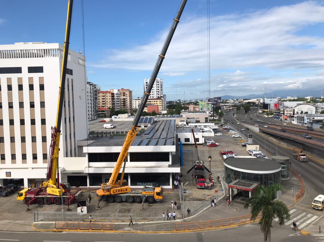 ¿Desorientado al llegar a la capital? Acabó la espera, de vuelta la icónica camioneta roja - Noticias de hoy en República Dominicana | De Último Minuto