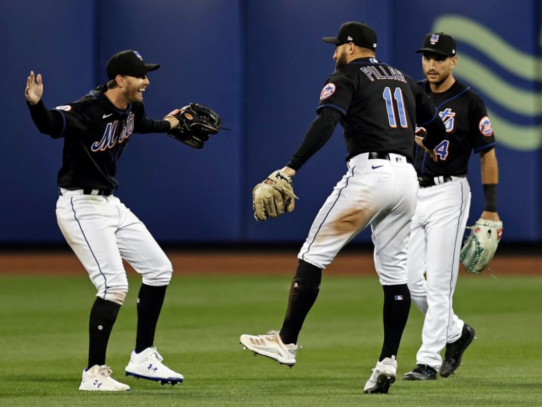 Mets propinan paliza a Yankees en primer encuentro de la Serie de Subway