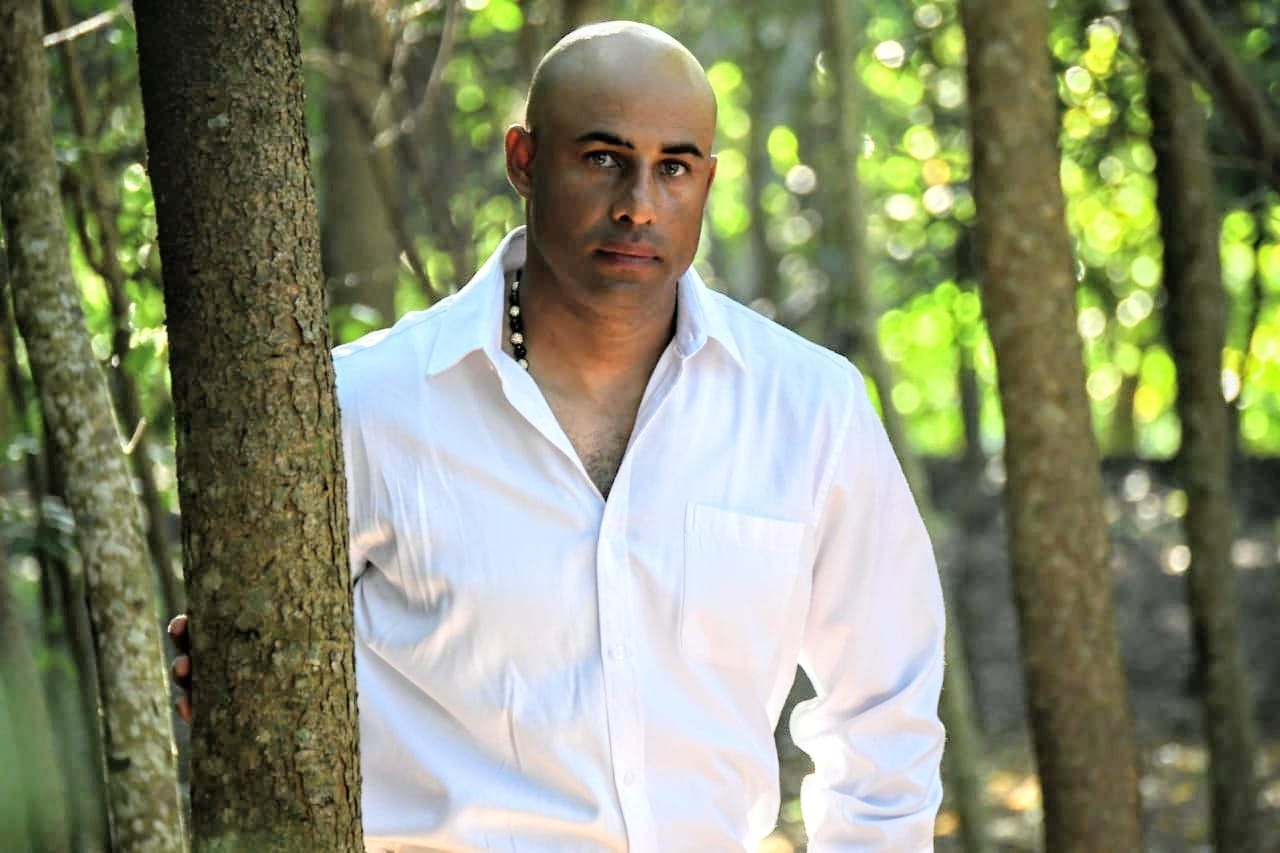 Miguel Batista presenta nueva obra literaria “Paragradas” - Noticias de hoy en República Dominicana | De Último Minuto