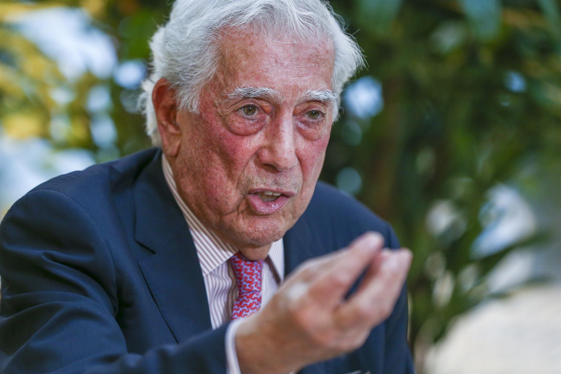 Vargas Llosa dice que ordenó declarar sus ingresos sin ninguna excepción - Noticias de hoy en República Dominicana | De Último Minuto