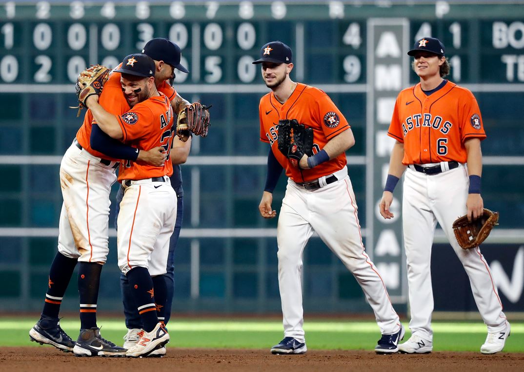 Houston propina paliza a Chicago y amplia ventaja en Serie Divisional - Noticias de hoy en República Dominicana | De Último Minuto
