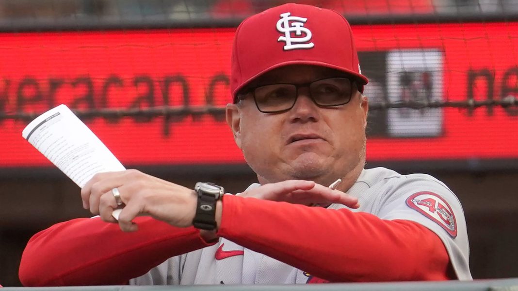 Cardenales despiden al manager Mike Shildt