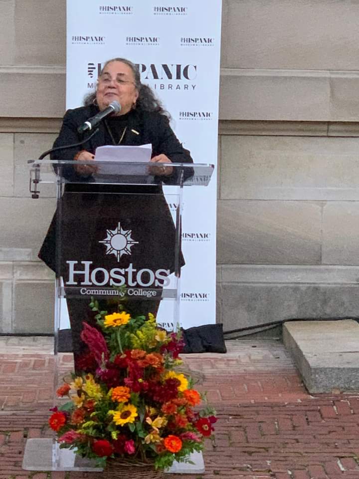 Honor: A la Dra. Daisy Cocco De Filippis, Presidenta de la Universidad Eugenio María de Hostos - Noticias de hoy en República Dominicana | De Último Minuto