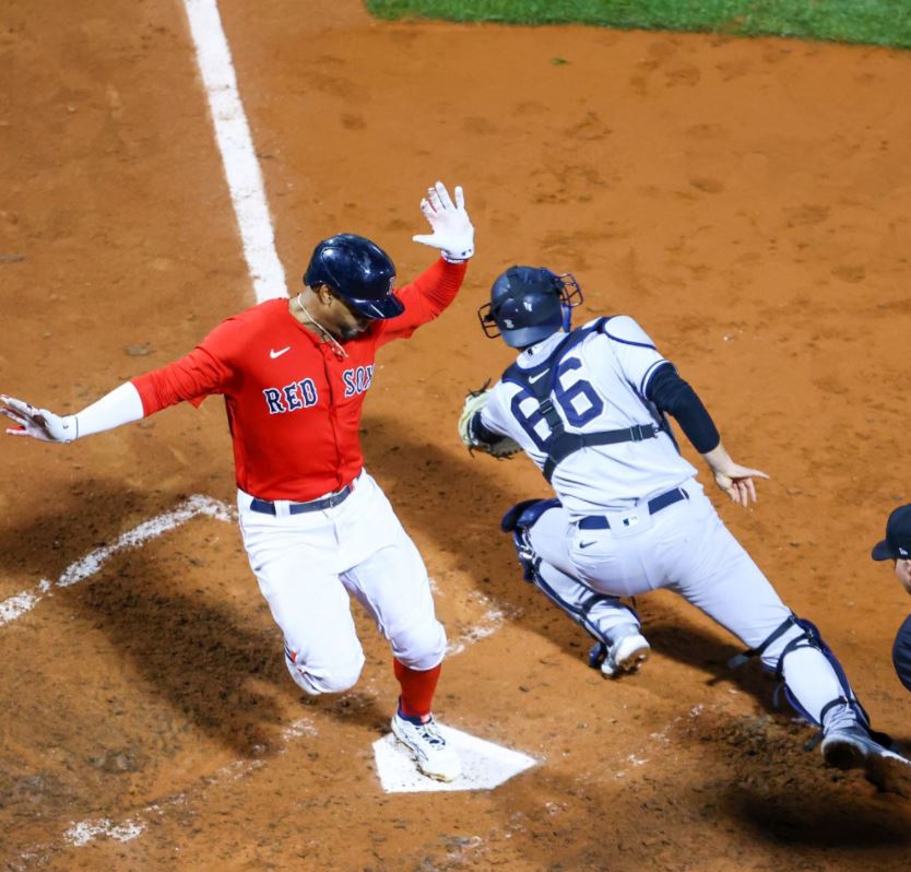 Boston derrota Yankees y avanza a la Serie Divisional de la Liga Americana