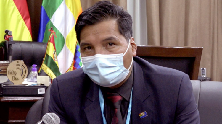 Ministro de Educación de Bolivia dimite tras denuncia por irregularidades