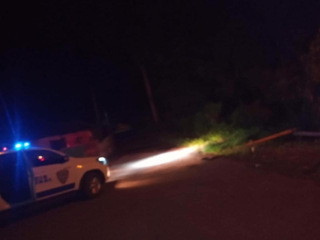 Desconocidos golpean y despojan joven de motocicleta en Monte Plata