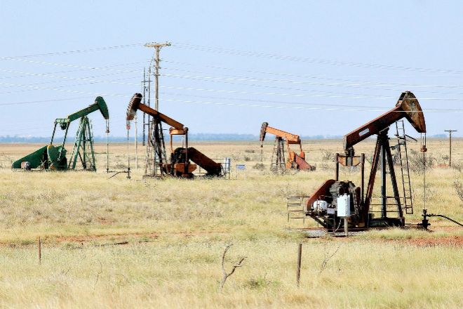 Petróleo de Texas baja un 1,7 % y se sitúa en 102,07 dólares