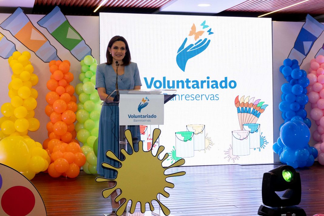 Voluntariado Banreservas premia a los ganadores del 52ª Concurso de Pintura Infantil Navideño Nidia Serra