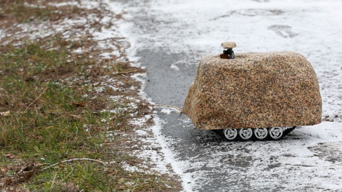 Diseñan una "piedra espía" capaz de moverse y grabar durante 15 horas seguidas