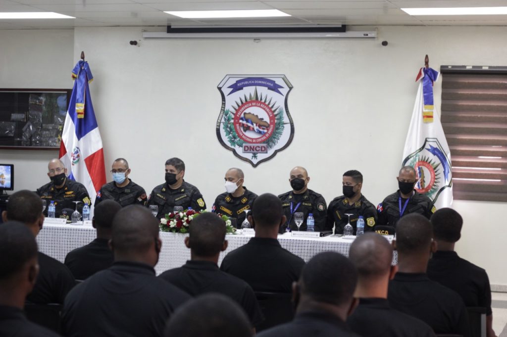 DNCD celebra graduación de 100 nuevos agentes antinarcóticos | 2 | DNCD celebra graduación de 100 nuevos agentes antinarcóticos - Noticias de hoy en República Dominicana | De Último Minuto