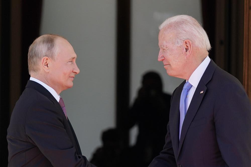 Biden y Putin acuerdan seguir conversaciones sobre seguridad en Europa