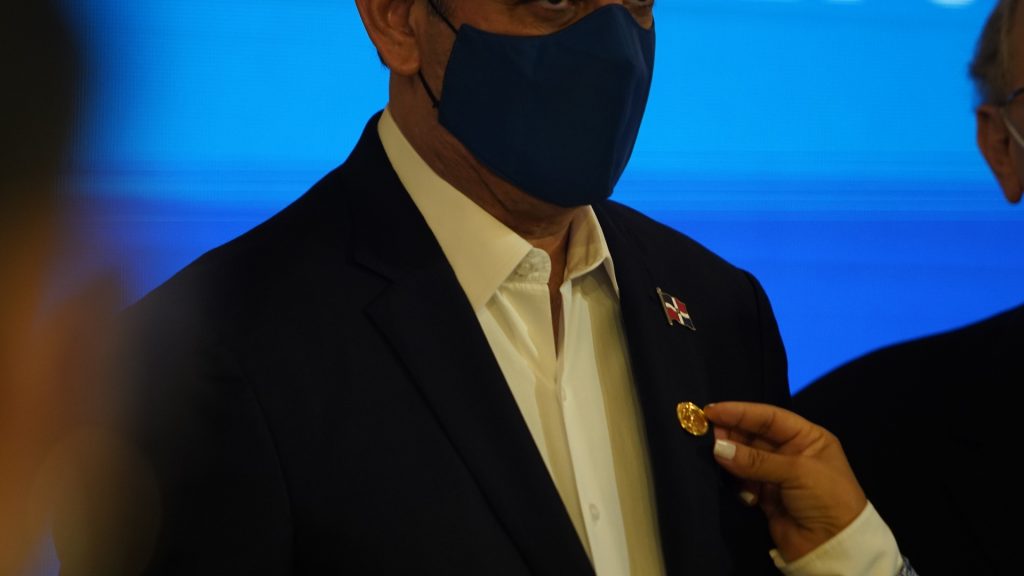 Estudio concluye que combinar vacunas de Sinovac y Pfizer es seguro | 3 | Estudio concluye que combinar vacunas de Sinovac y Pfizer es seguro - Noticias de hoy en República Dominicana | De Último Minuto