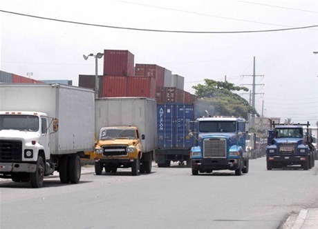 Fenatrado anuncia aumento en la tarifa del transporte de carga