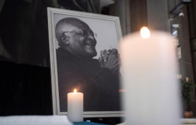 Papa Francisco recuerda el trabajo de Desmond Tutu para la igualdad racial en Sudáfrica