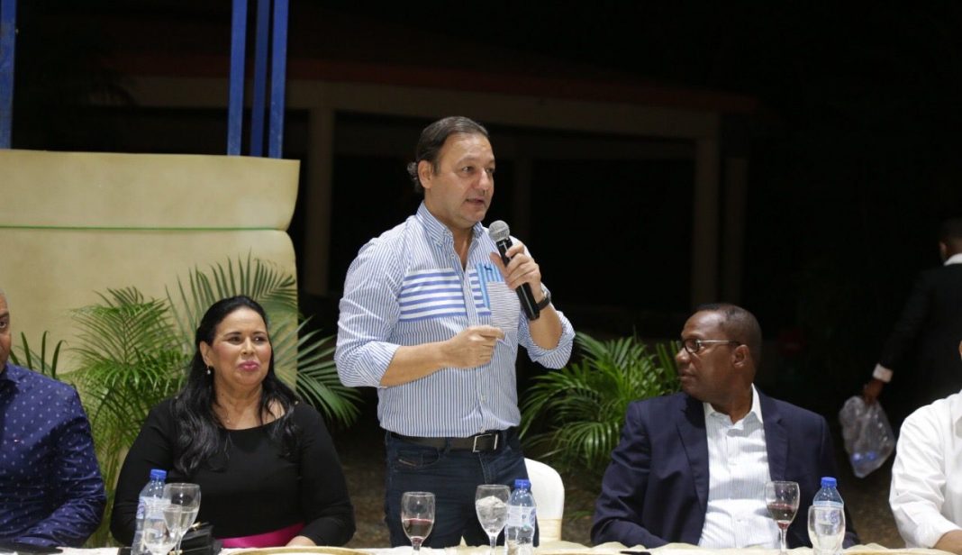 Abel Martínez dice que pueblo dominicana sufre 