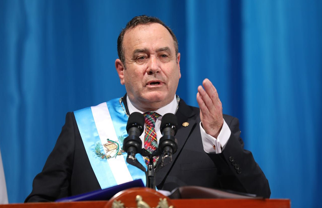 Presidente de Guatemala niega tener vínculos con el caso Antipulpo