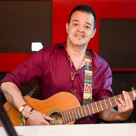 Alex Bueno se recupera favorablemente tras un quebranto de salud