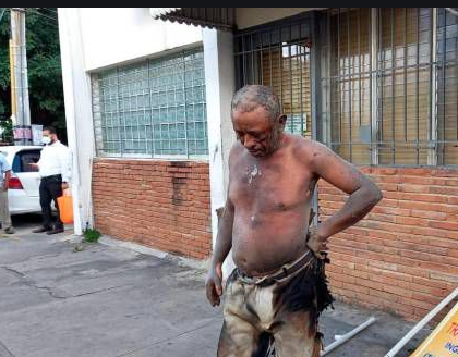 Fallece hombre se prendió fuego frente a fiscalía del Distrito Nacional